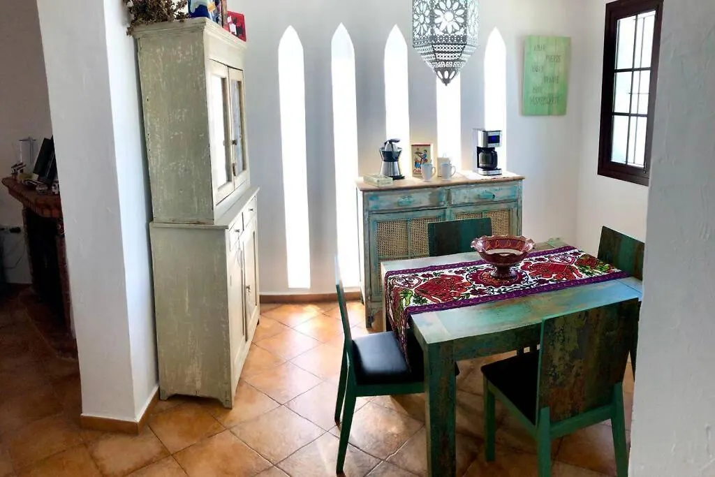 Gatu Premium Villa Lurberri Piscina Privada, 4 Dormitorios, 2 Banos, Parking , Jardines, 