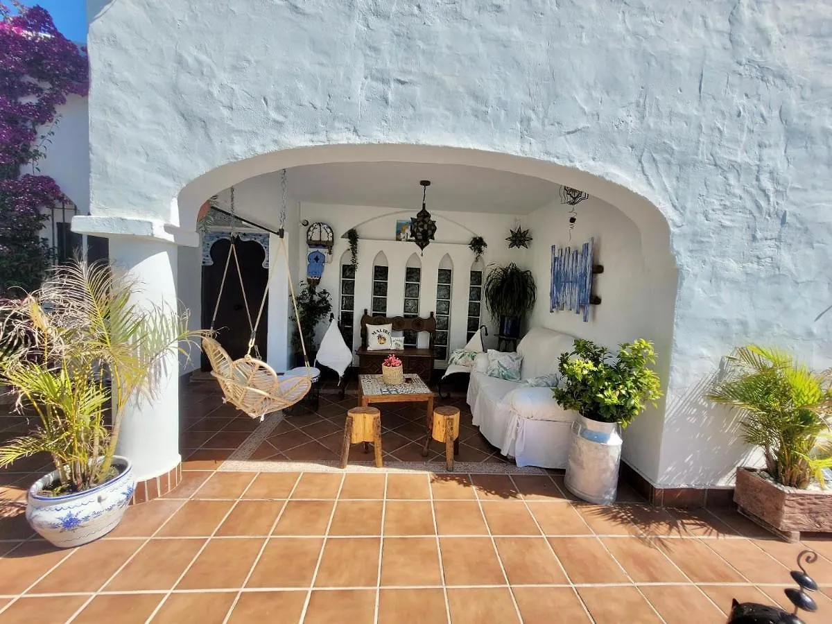 Gatu Premium Villa Lurberri Piscina Privada, 4 Dormitorios, 2 Banos, Parking , Jardines, 