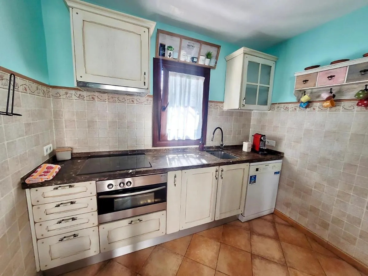 Gatu Premium Villa Lurberri Piscina Privada, 4 Dormitorios, 2 Banos, Parking , Jardines, 