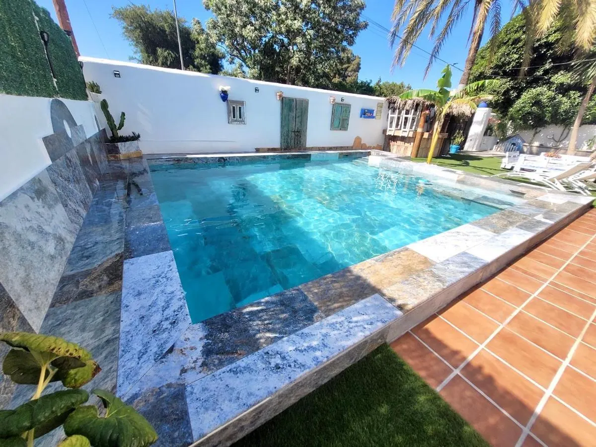 Gatu Premium Villa Lurberri Piscina Privada, 4 Dormitorios, 2 Banos, Parking , Jardines, 