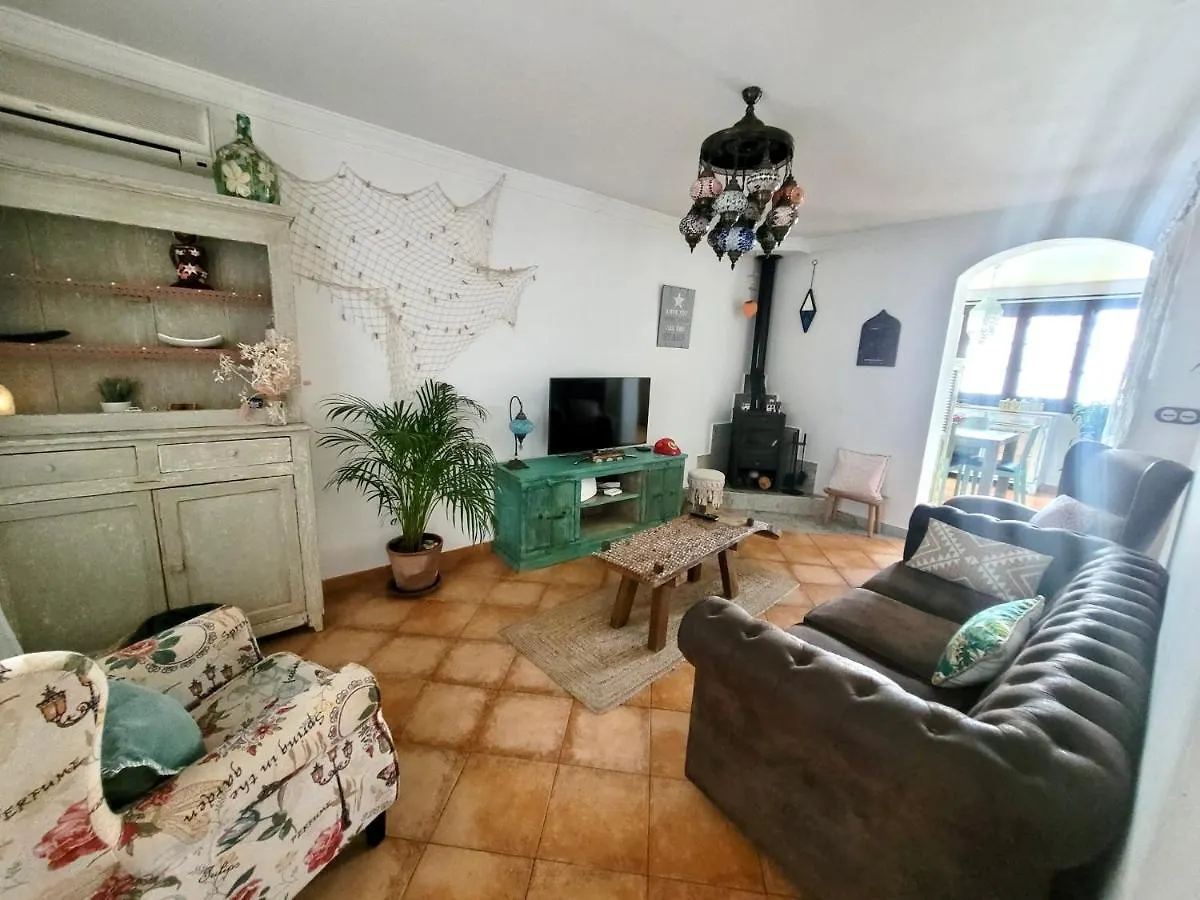 Holiday home Gatu Premium Villa Lurberri Piscina Privada, 4 Dormitorios, 2 Banos, Parking , Jardines, 