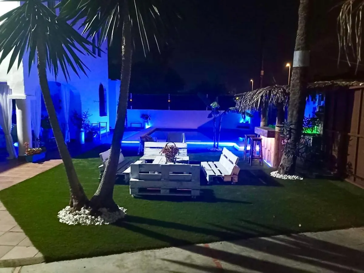 Gatu Premium Villa Lurberri Piscina Privada, 4 Dormitorios, 2 Banos, Parking , Jardines, 